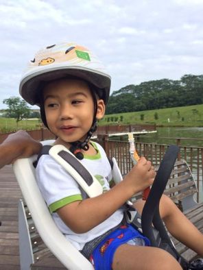 Jah in his Yepp Mini and Yepp Helmet