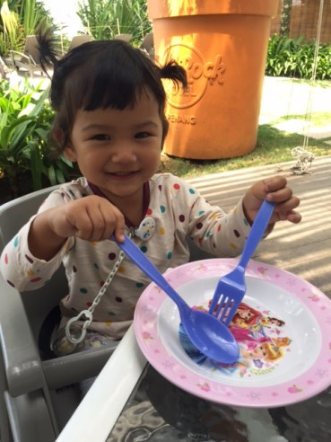 She doesn't smile when waiting for her food anymore...:( She screams!