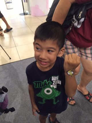 Look mummy! I'm Flash!